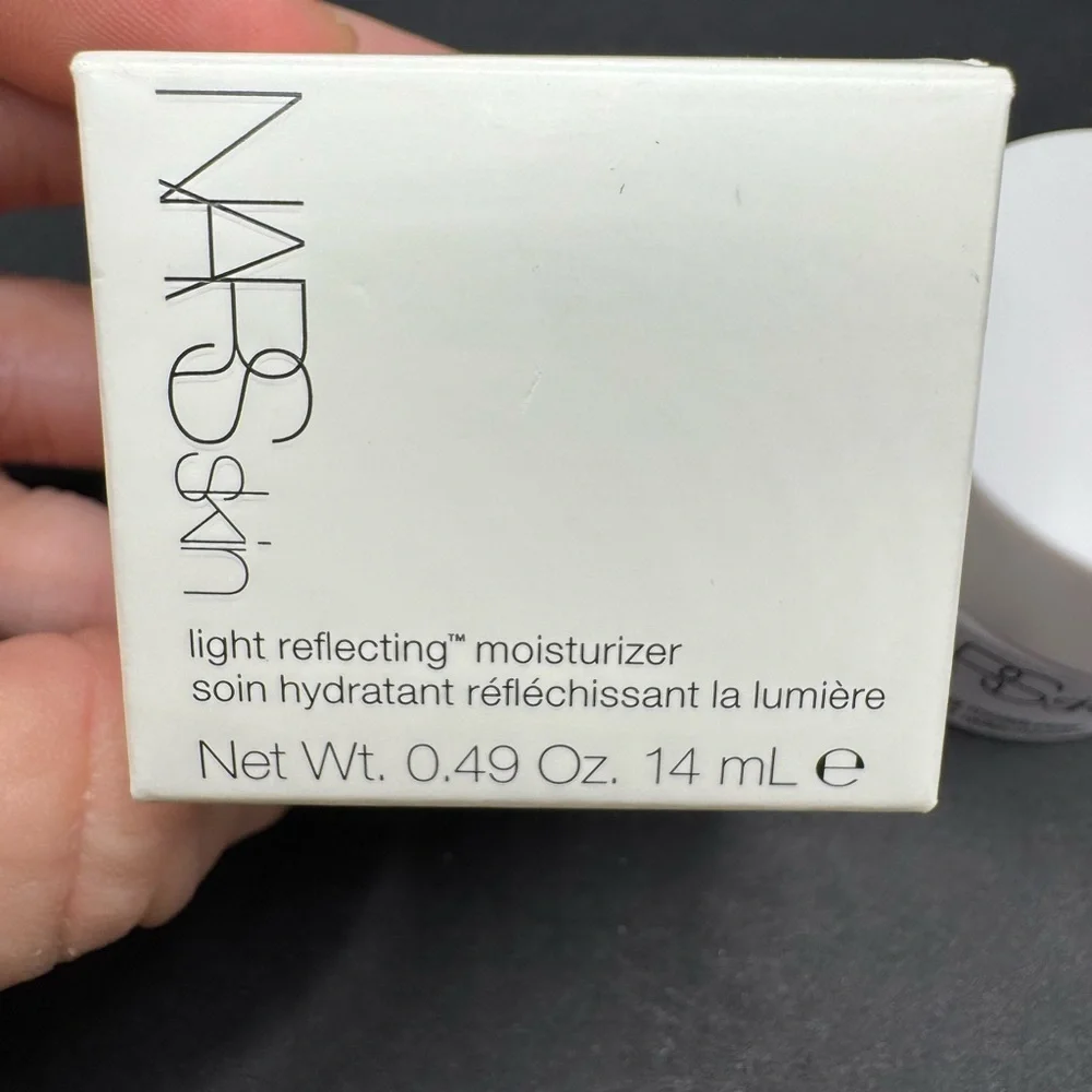 NARS Light Reflecting Moisturizer Skincare Essential NEW IN BOX 0.49oz